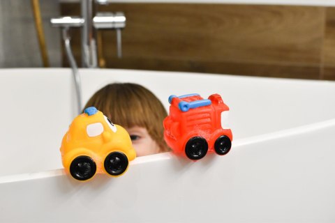 Samochody zabawki do kąpieli zestaw 2 szt Moms Care Samochody zabawki do kąpieli zestaw 2 szt Moms Care