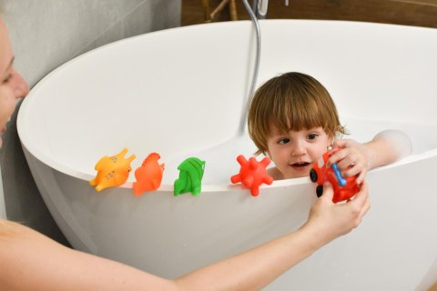 Samochody zabawki do kąpieli zestaw 2 szt Moms Care Samochody zabawki do kąpieli zestaw 2 szt Moms Care