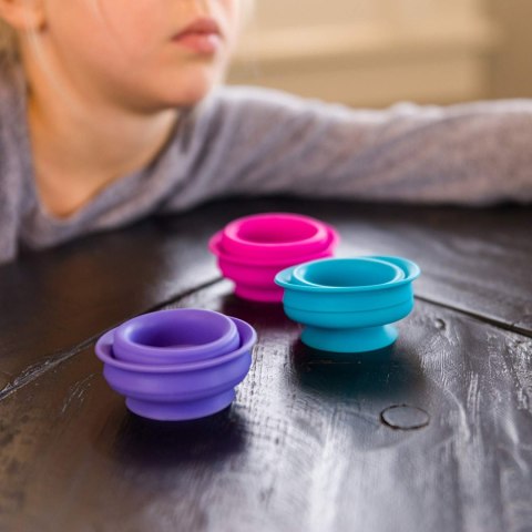 Kubeczki Przyssawki Fat Brain Toys Kubeczki Przyssawki Fat Brain Toys